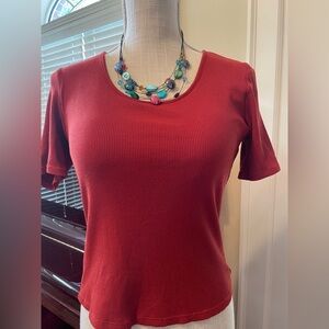 EUC Ribbed Fitted Tee with Built-In Bra. Medium. Color is Rust.